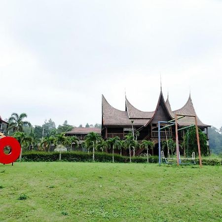 Capital O 892 Grand Pujon View Hotel And Resort Batu  Exterior foto