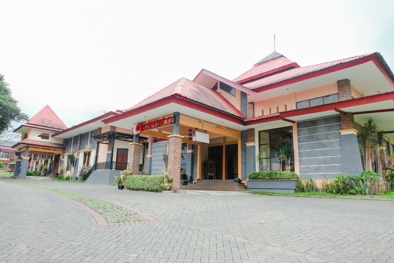 Capital O 892 Grand Pujon View Hotel And Resort Batu  Exterior foto